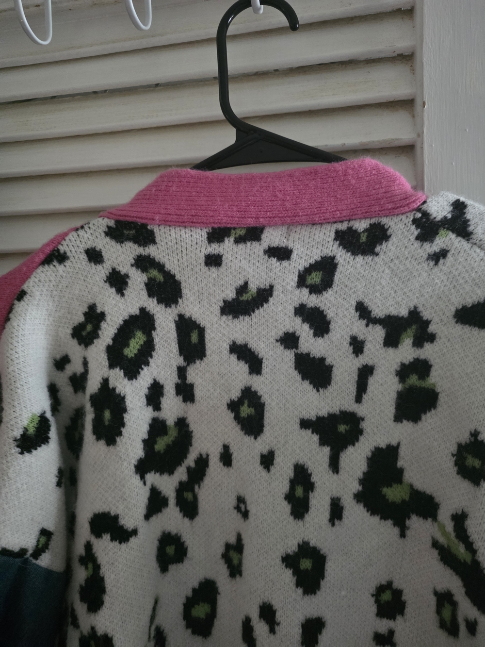 JASCIS Colorblock Leopard Patchwork Cardigan - Pink/White/Denim - Picture 6 of 16